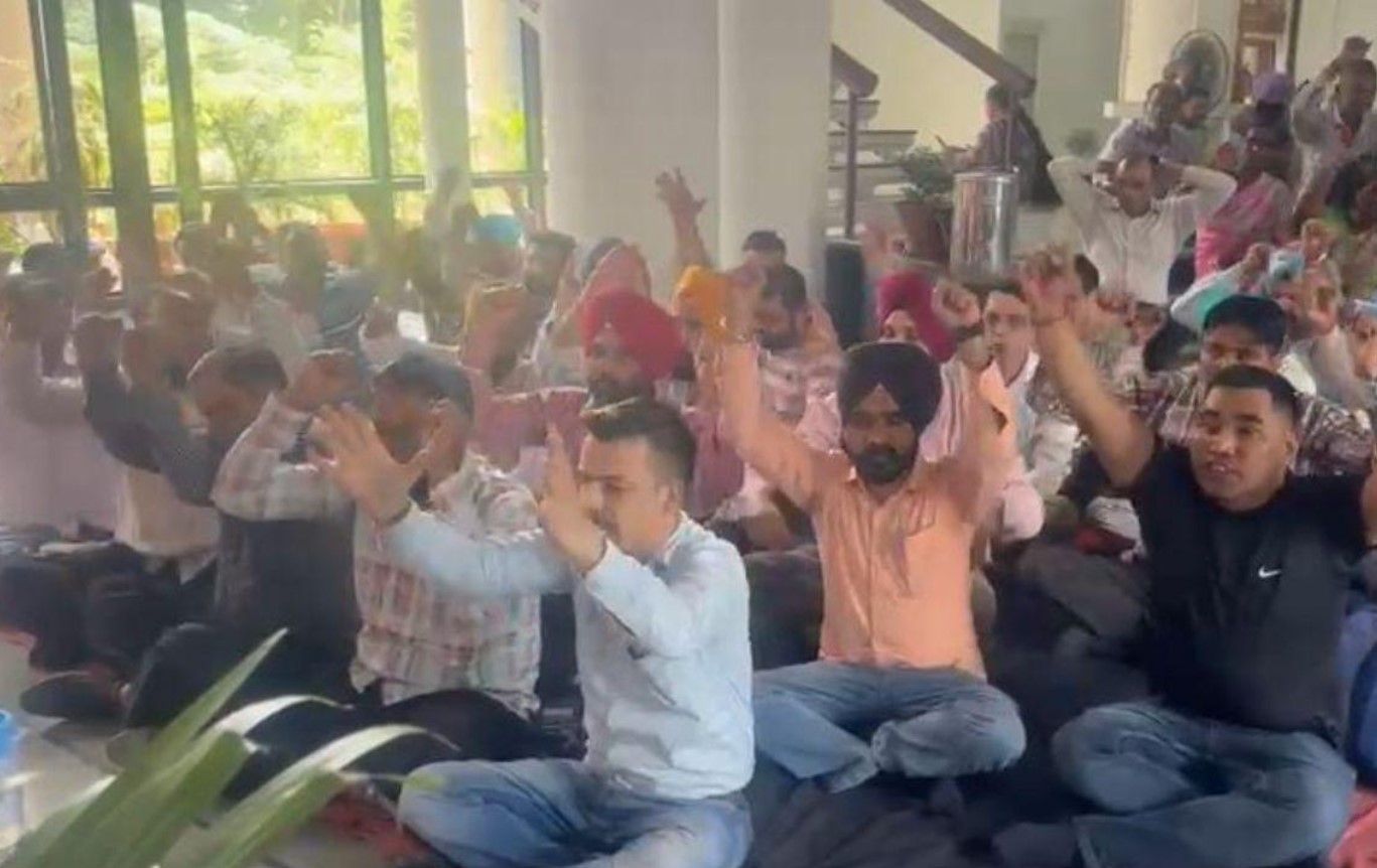 PSIEC ਸਟਾਫ ਐਸੋਸੀਏਸ਼ਨ ਵੱਲੋਂ ਪੰਜਾਬ ਸਰਕਾਰ ਖ਼ਿਲਾਫ਼ ਰੋਸ ਮਾਰਚ, ਜਨਰਲ ਸਕੱਤਰ ਦੀ ਬਦਲੀ ’ਤੇ ਵੱਡਾ ਵਿਰੋਧ…